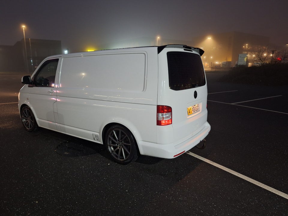 VW Transporter 2,0 TDi 140 Kassevogn DSG kort