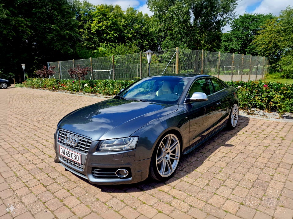 Audi S5 4,2 FSi Coupé quattro 2d