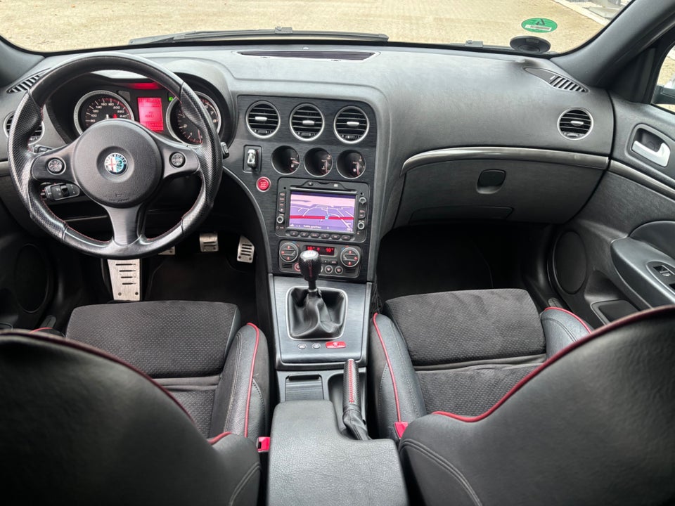 Alfa Romeo 159 1,75 TBi Distinctive Sportwagon 5d