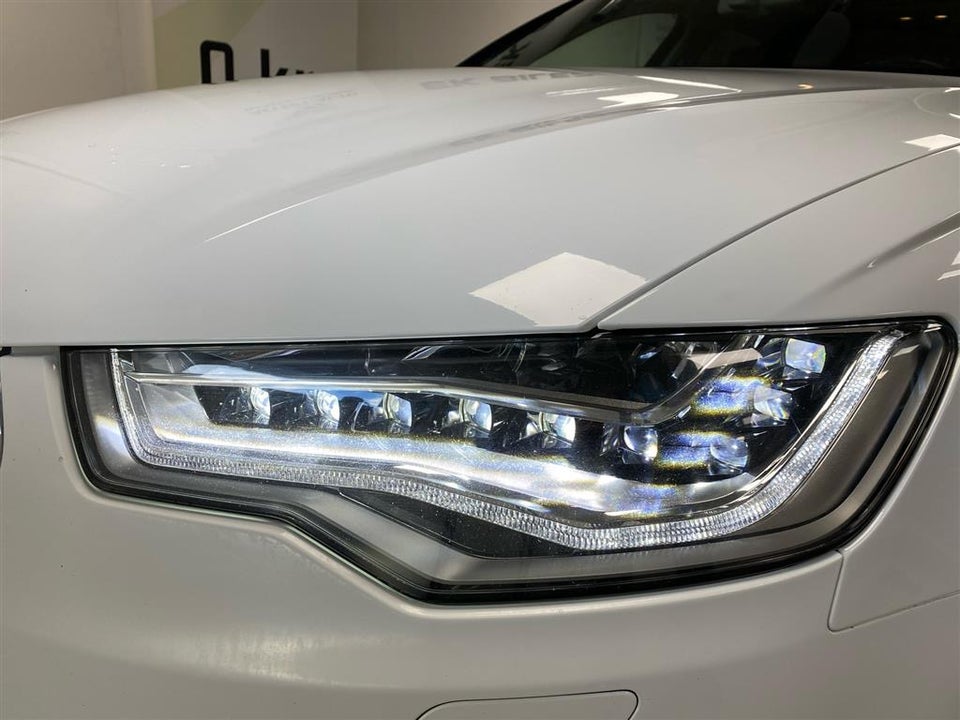 Audi A6 3,0 TDi 204 Avant quattro S-tr. 5d