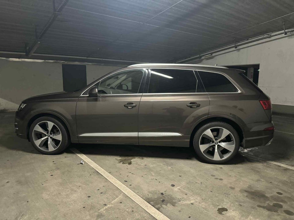Audi Q7 3,0 TDi 272 quattro Tiptr. 7prs 5d