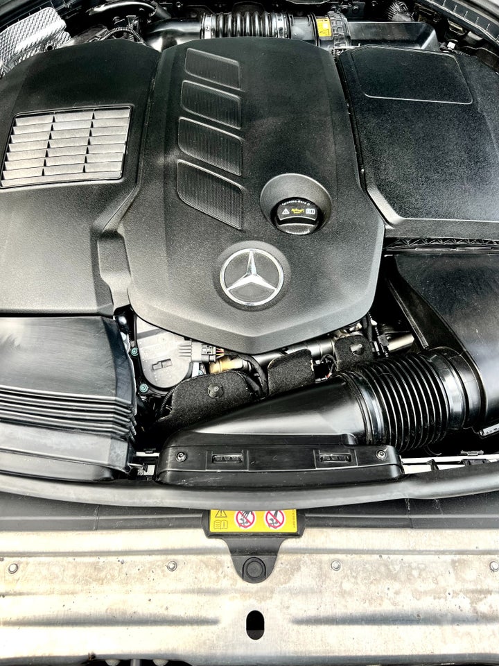 Mercedes C300 d 2,0 AMG Line stc. aut. 5d