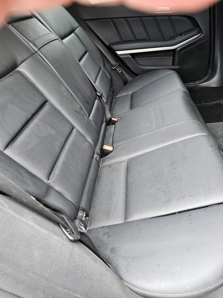 Mercedes E220 2,2 CDi Avantgarde stc. aut. 5d