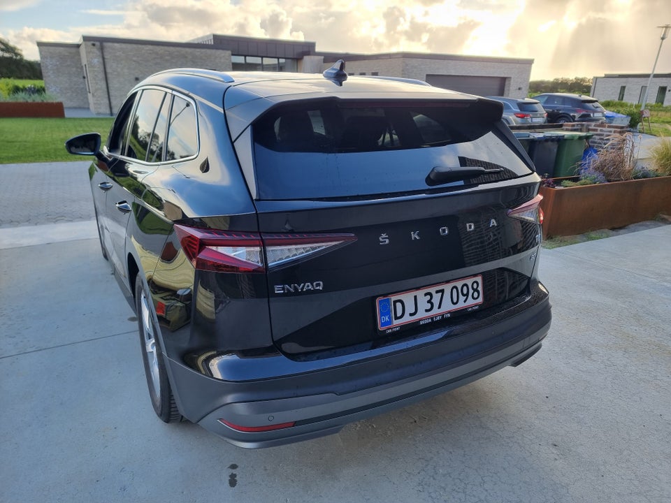 Skoda Enyaq 80 iV Plus Loft 5d