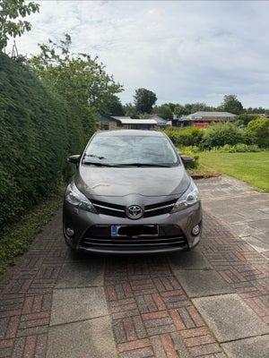 Toyota Verso 1,8 VVT-i T2 Premium 5d