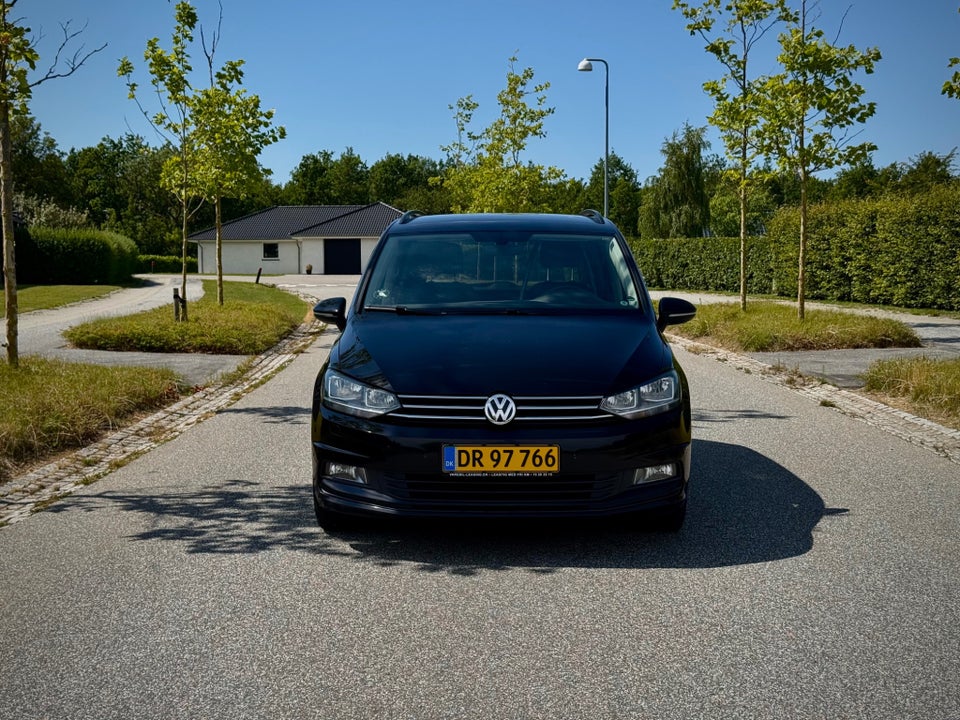 VW Touran 1,6 TDi 115 Comfortline+ DSG Van 5d