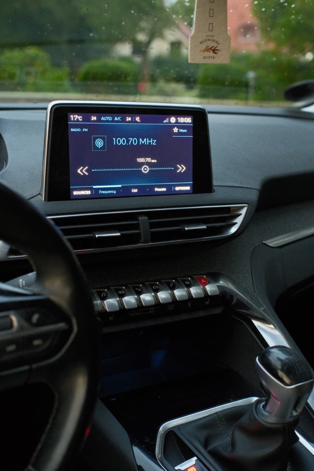 Peugeot 3008 1,6 BlueHDi 120 Allure 5d