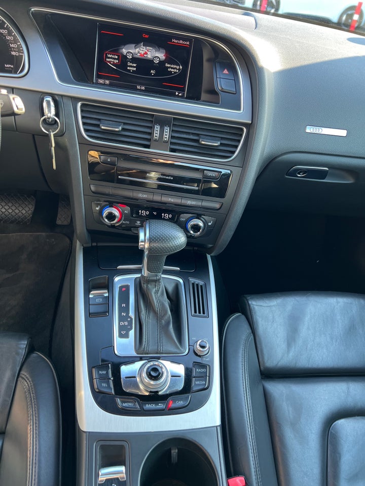 Audi A5 2,0 TDi S-line Cabriolet Multitr. 2d