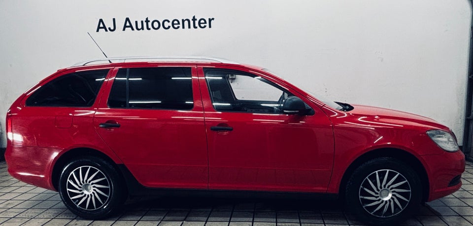 Skoda Octavia 1,6 Classic Combi 5d