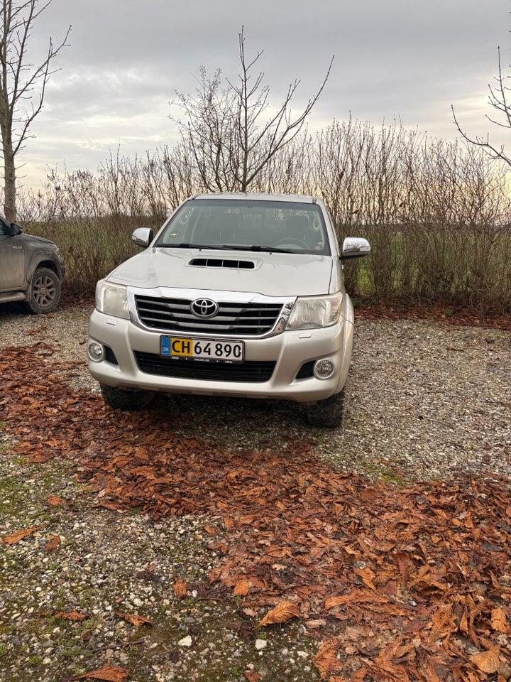 Toyota HiLux 3,0 D-4D Db.Kab aut. 4x4 T4 4d