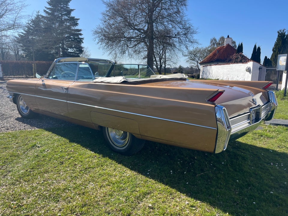 Cadillac DeVille 6,0 V8 4d