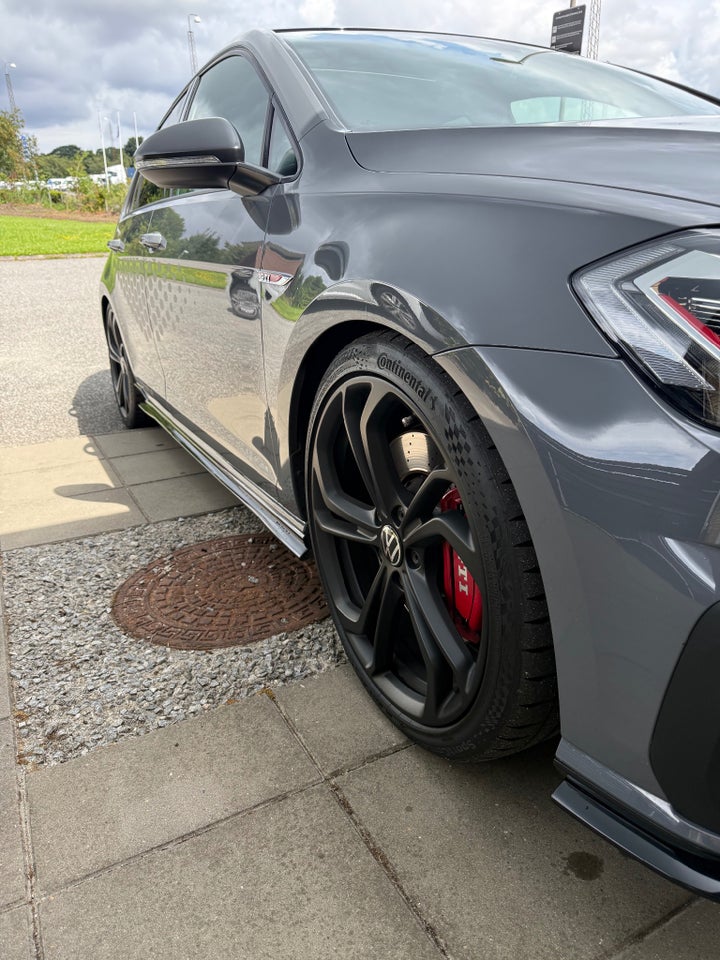 VW Golf VII 2,0 GTi TCR DSG 5d