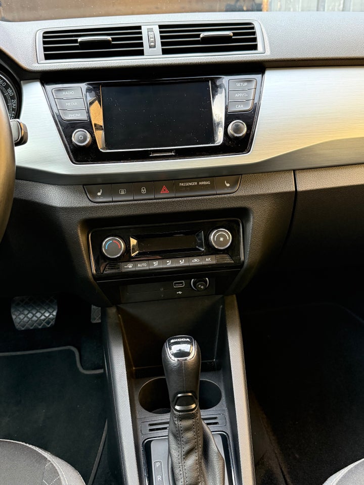 Skoda Fabia 1,0 TSi 110 Ambition Combi DSG 5d