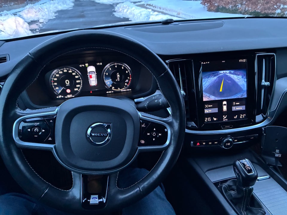 Volvo V60 2,0 T4 190 R-Design aut. 5d