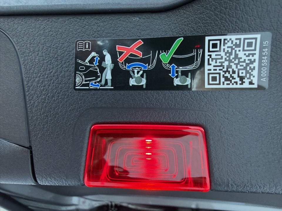 Mercedes EQB250+ AMG Premium 7prs 5d