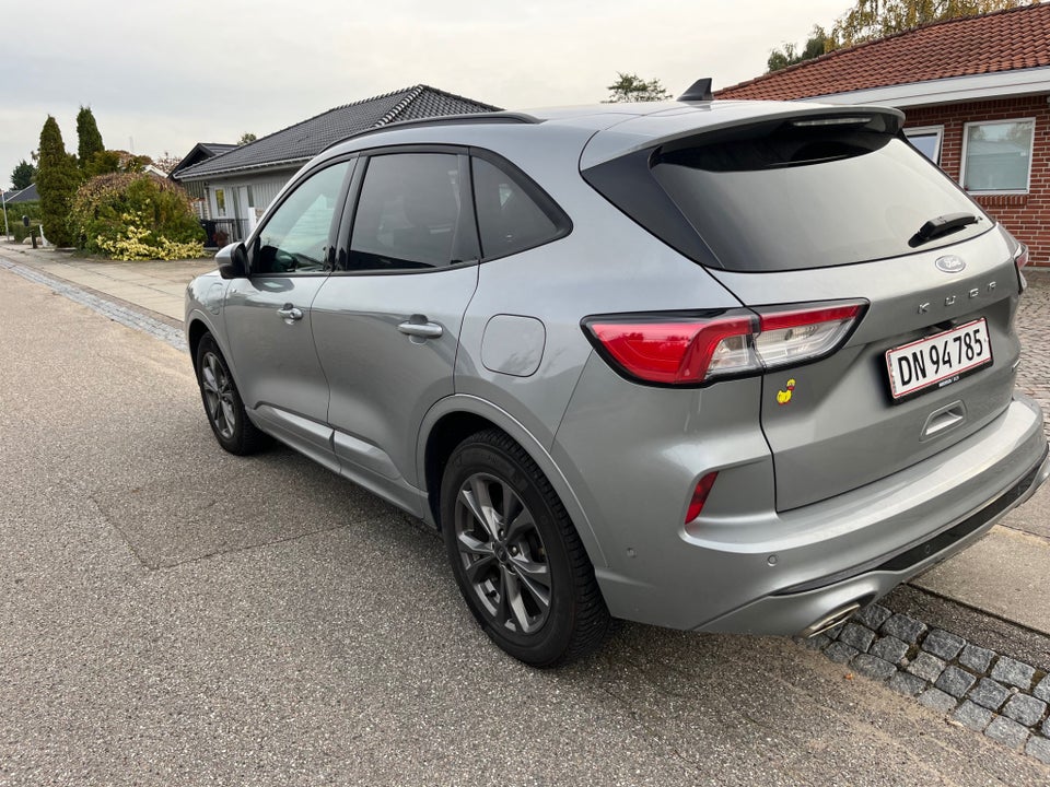 Ford Kuga 2,5 PHEV ST-Line X CVT 5d