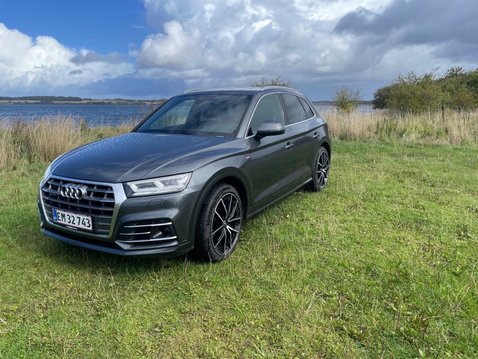 Audi Q5 2,0 TFSi 252 S-line quattro S-tr. 5d