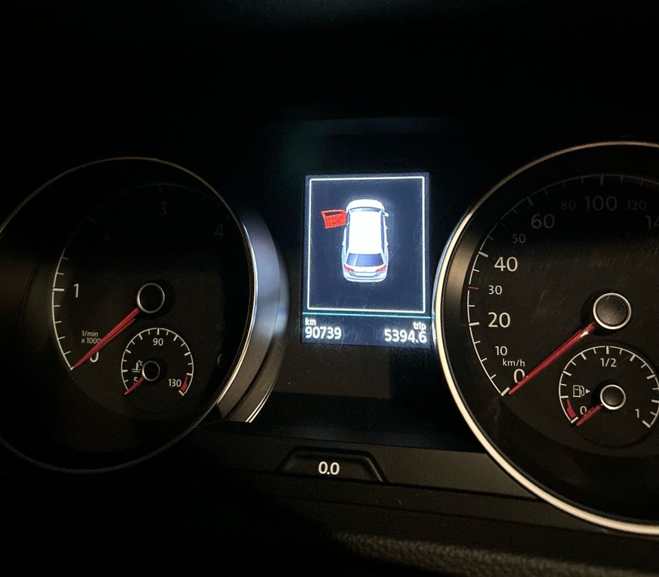 VW Golf VII 2,0 TDi 150 Plus Variant DSG 5d