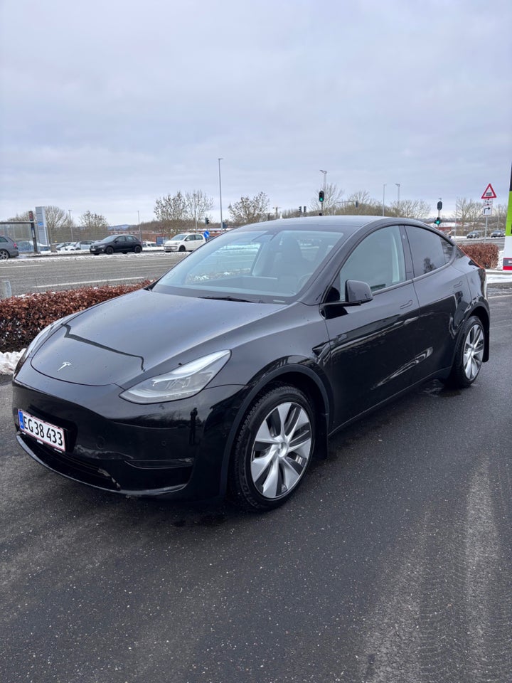 Tesla Model Y Long Range AWD 5d
