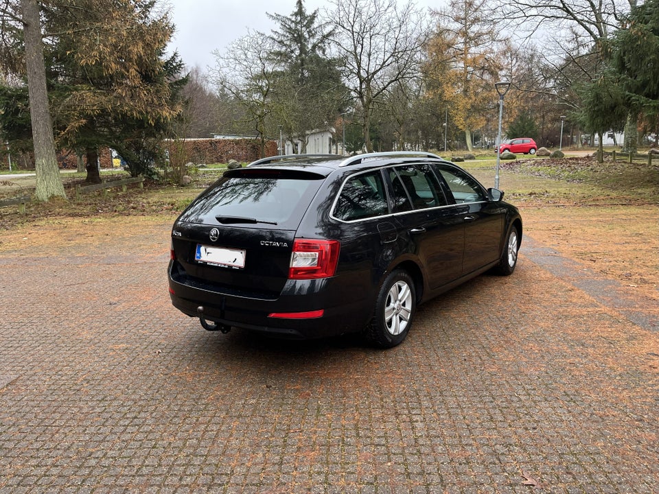 Skoda Octavia 1,2 TSi 110 Tour de France 5d