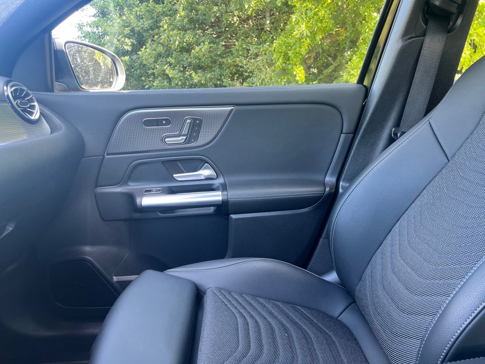 Mercedes EQA250 Progressive 5d