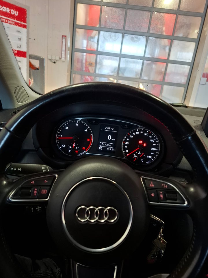 Audi A1 1,6 TDi 105 Ambition 3d