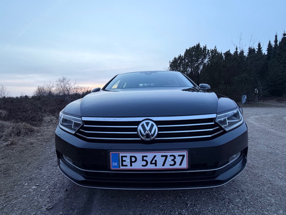 VW Passat 1,8 TSi 180 Highline Premium DSG 4d