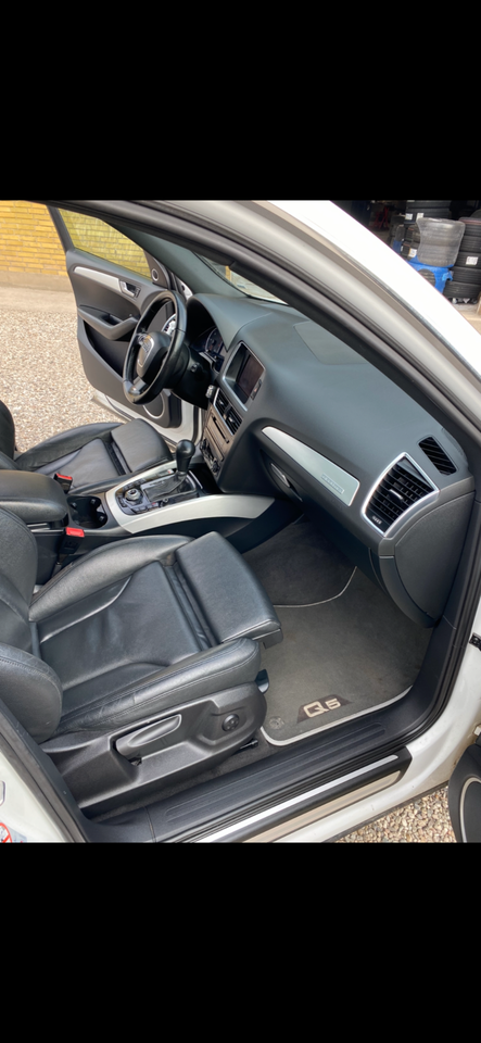 Audi Q5 3,0 TDi 245 S-line quattro S-tr. 5d