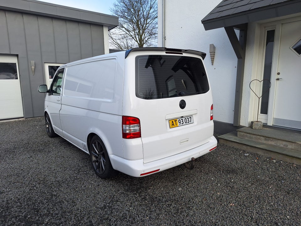 VW Transporter 2,0 TDi 140 Kassevogn DSG kort