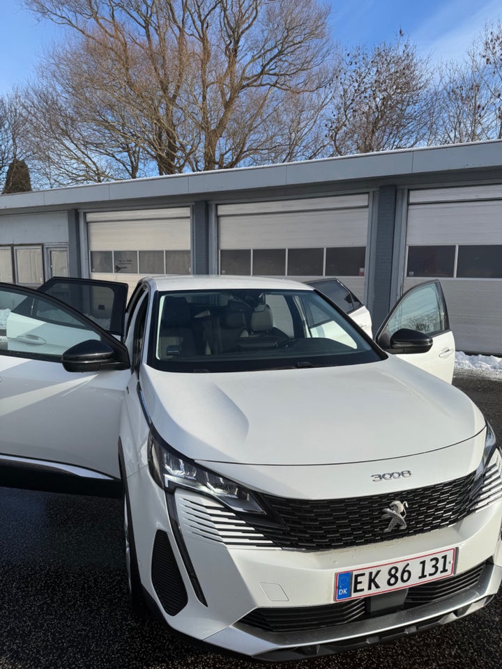 Peugeot 3008 1,6 Hybrid Selection EAT8 5d