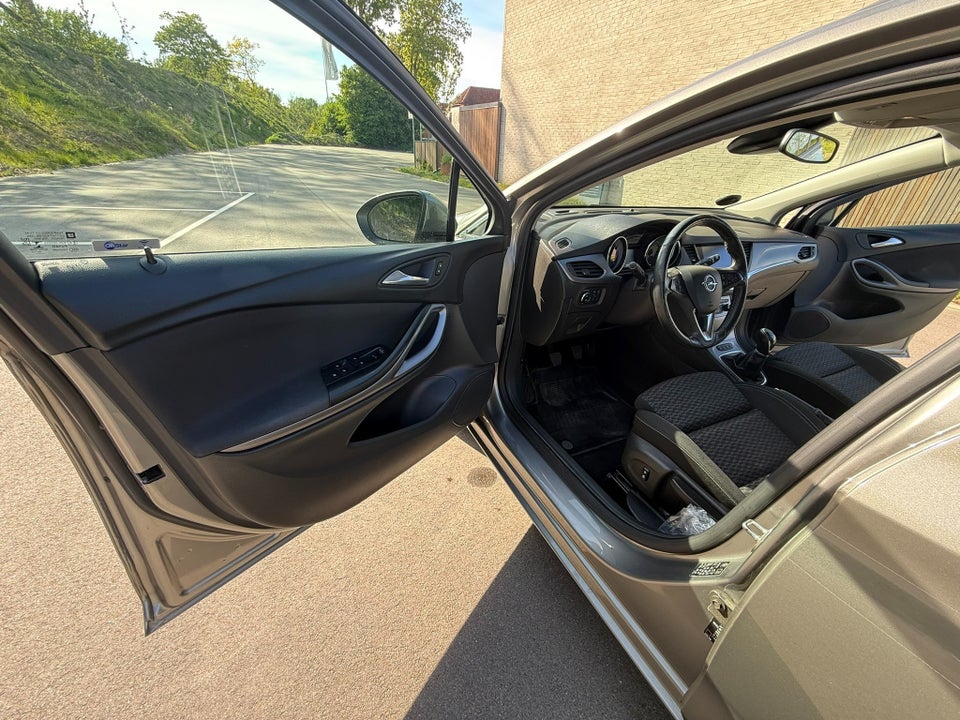 Opel Astra 1,4 T 150 Enjoy Sports Tourer 5d