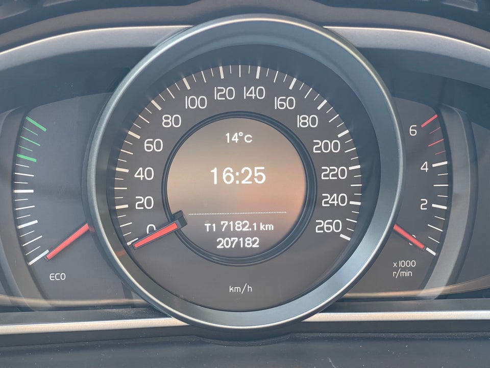 Volvo V40 2,0 D2 120 Kinetic Eco 5d