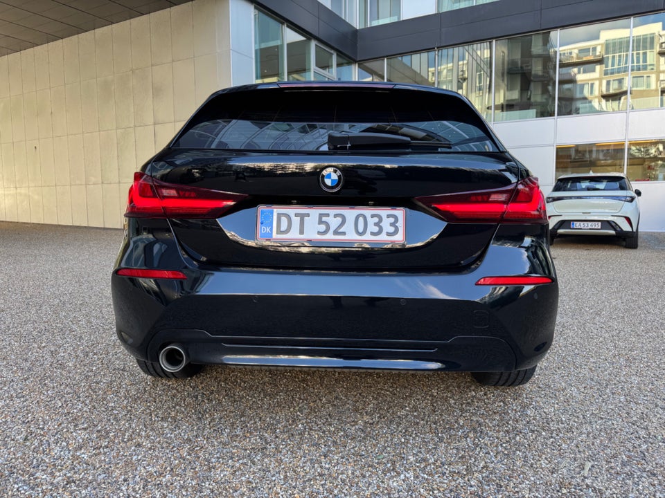 BMW 118i 1,5 Sport Line 5d