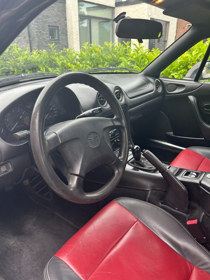 Mazda MX-5 1,6i  2d