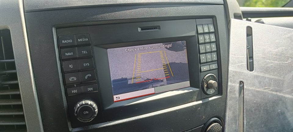 Mercedes Sprinter 319 3,0 CDi R2 Kassevogn 5d