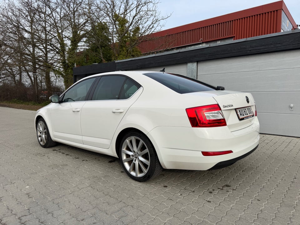 Skoda Octavia 1,4 TSi 150 Ambition DSG 5d
