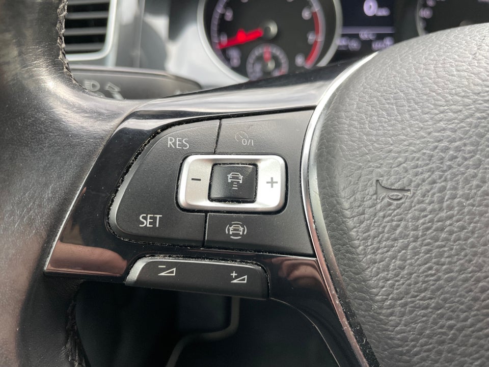 VW Golf VII 1,5 TSi 130 Comfortline Connect 5d