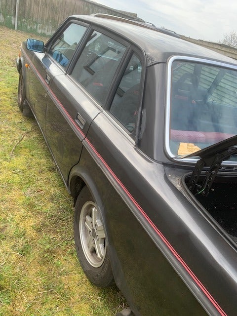 Volvo 244 2,4 aut. 4d