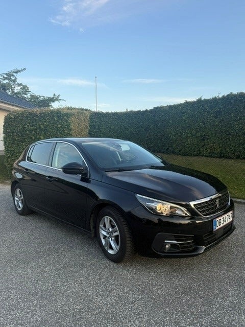 Peugeot 308 1,5 BlueHDi 130 Infinity 5d