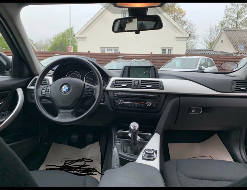 BMW 320d 2,0 Touring 5d