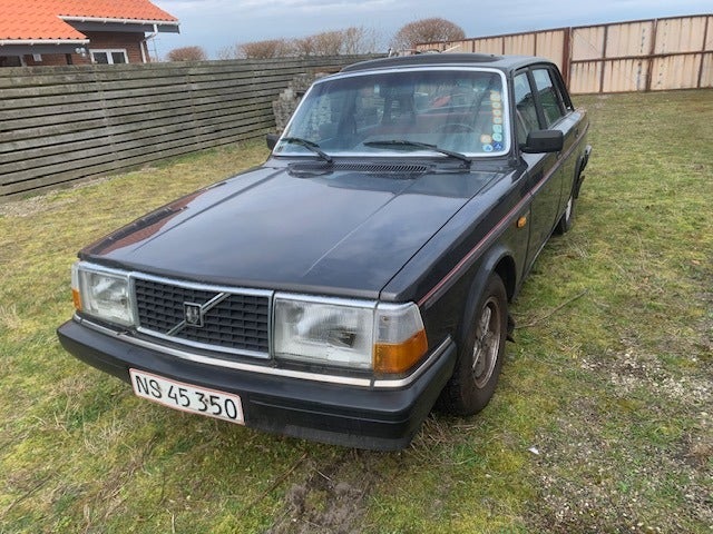 Volvo 244 2,4 aut. 4d