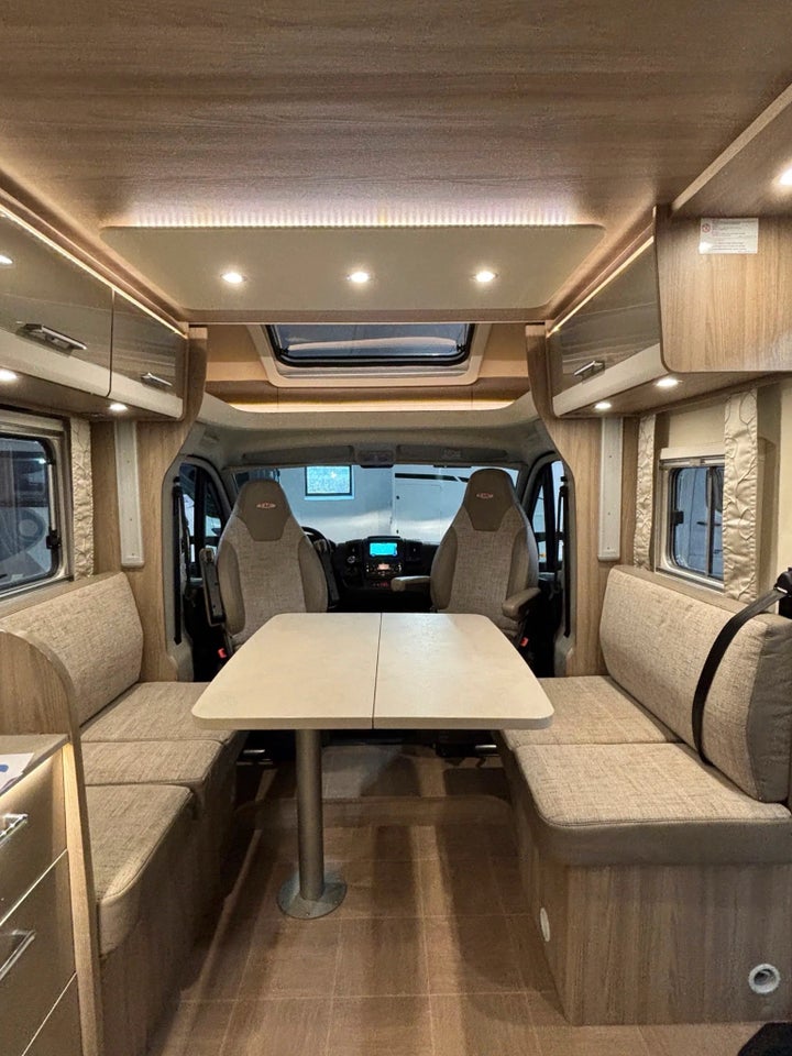 LMC Element T 748 2,3 MJT 140 3d