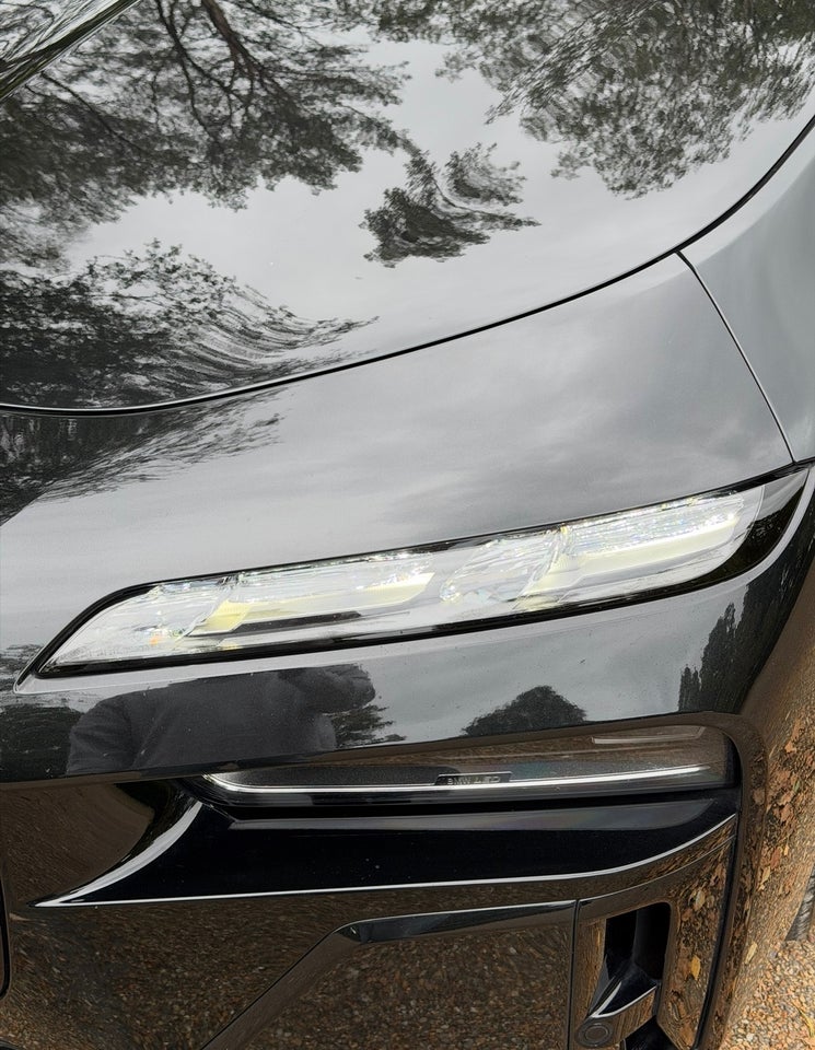 BMW i7 xDrive60 M-Sport 4d