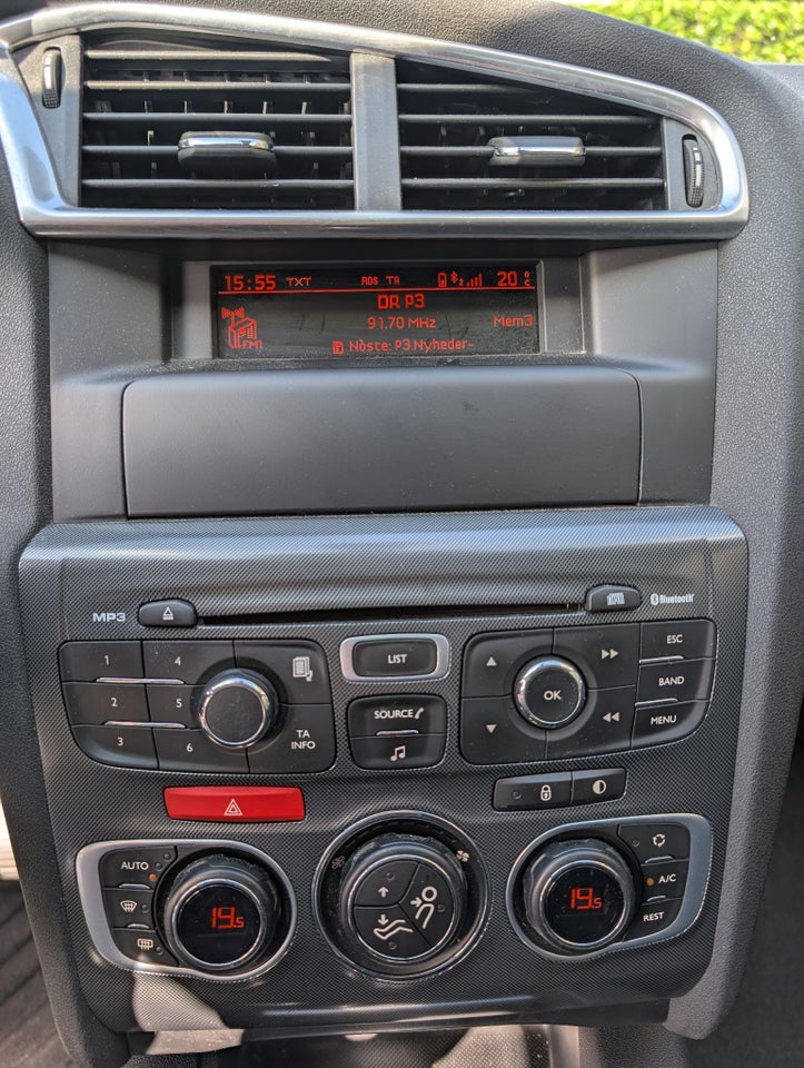 Citroën C4 1,6 HDi 90 Seduction 5d