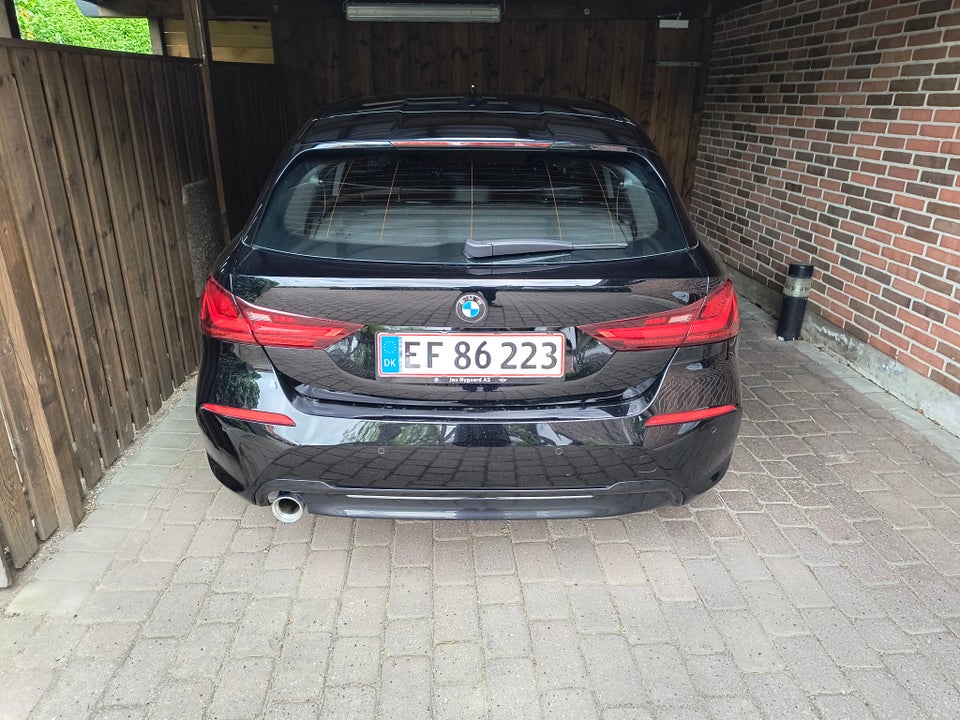 BMW 118i 1,5 Sport Line aut. 5d