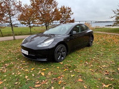 Tesla Model 3  Standard Range+ RWD 4d