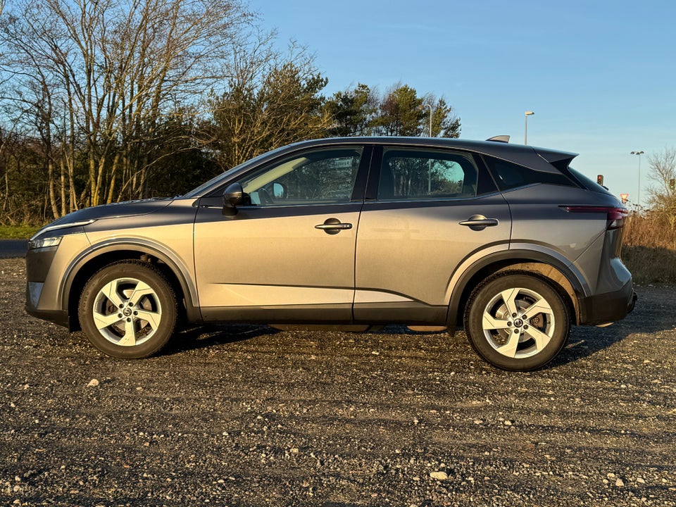 Nissan Qashqai 1,3 mHEV N-Connecta X-tr. 5d
