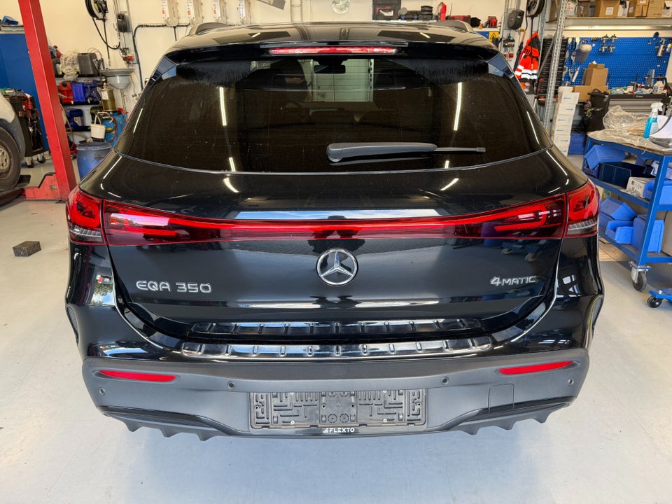 Mercedes EQA350 4Matic 5d