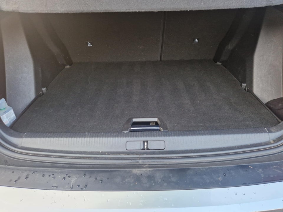 Peugeot 2008 1,5 BlueHDi 130 Allure EAT8 5d