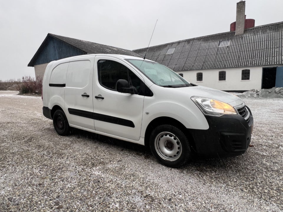 Peugeot Partner 1,6 BlueHDi 100 L2 ESG Flex Van 5d